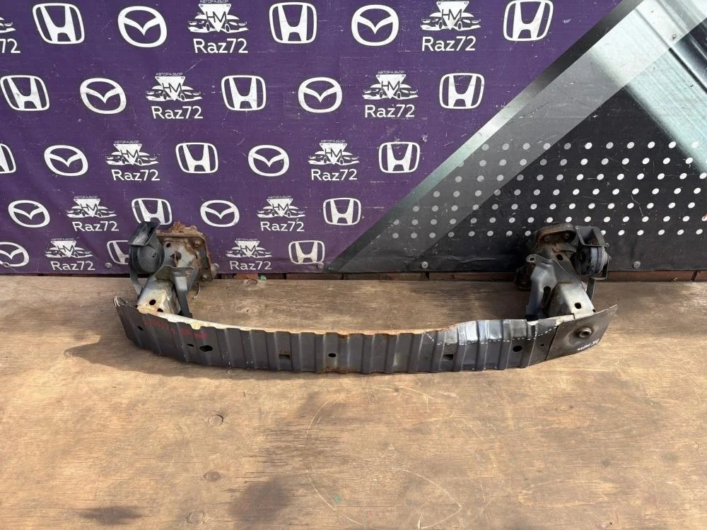 Усилитель переднего бампера для Mazda 3 BK 2002-2009