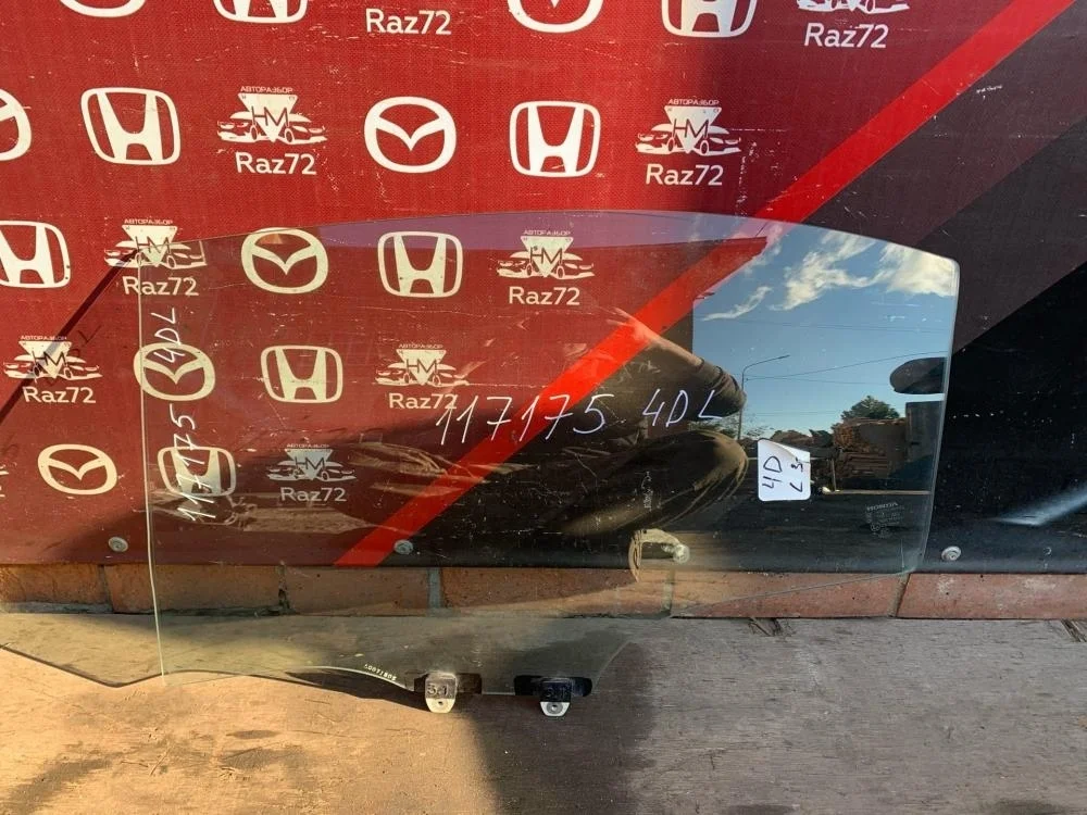 Стекло двери задней левой для Honda Civic FD (4D) 2006-2012