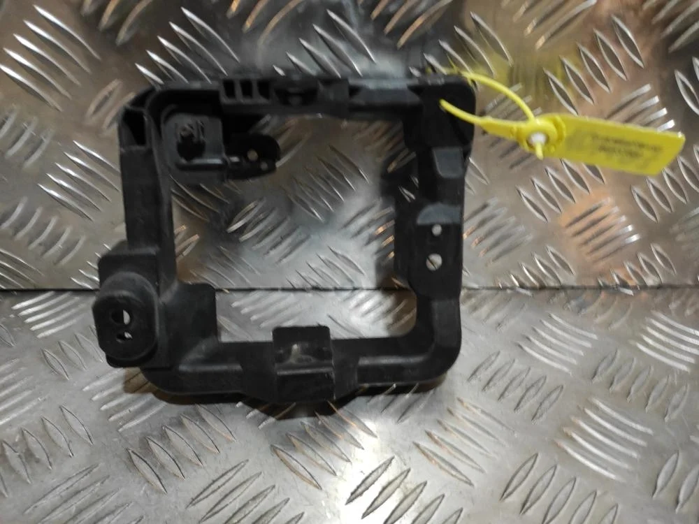 Кронштейн фары противотуманной правой для Honda Accord 8  CU 2008-2013