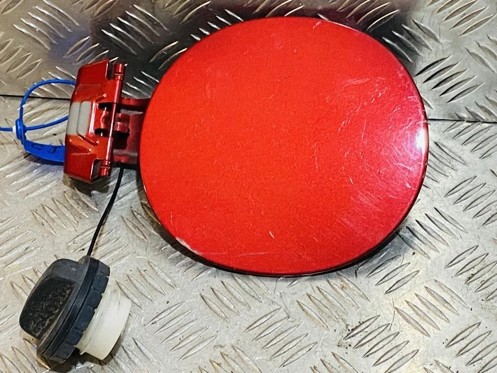 Лючок бензобака для Mazda 6 GJ 2012-2018