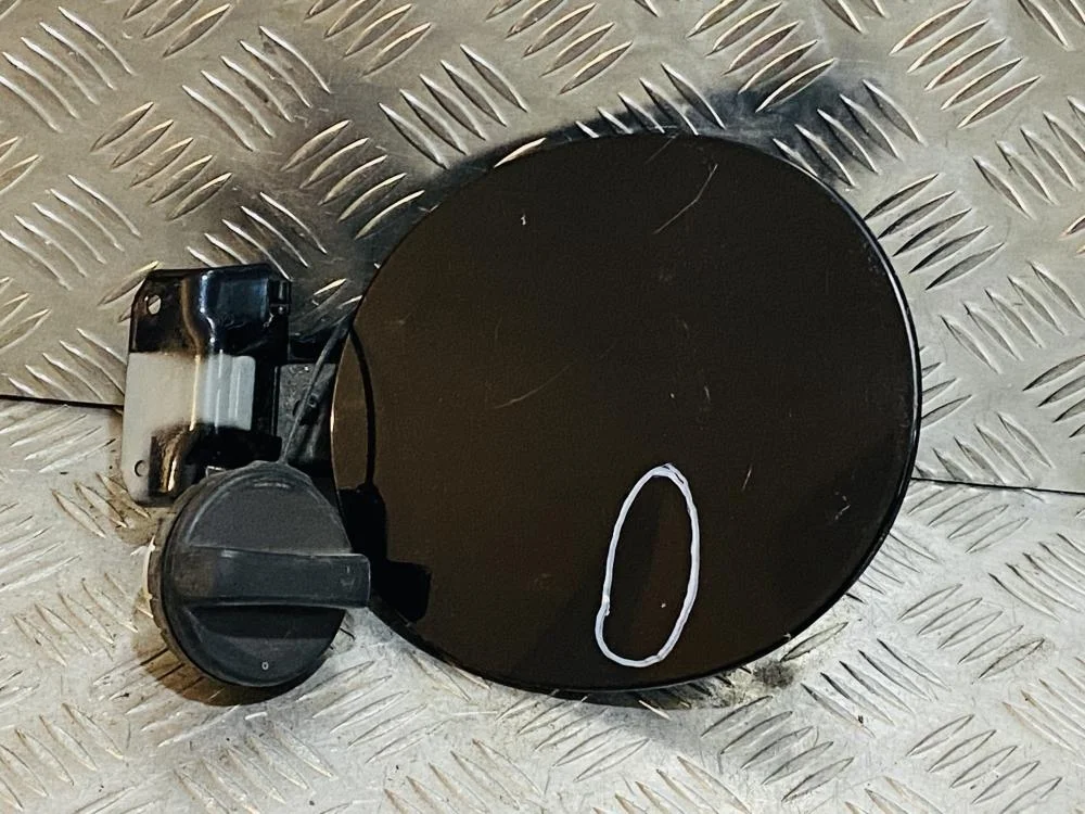 Лючок бензобака для Mazda 6 GJ 2012-2018