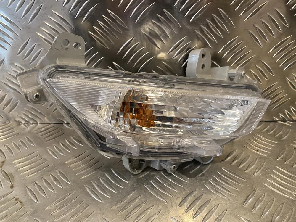 Указатель поворота в бампер левый для Mazda 3 BM 2013-2019