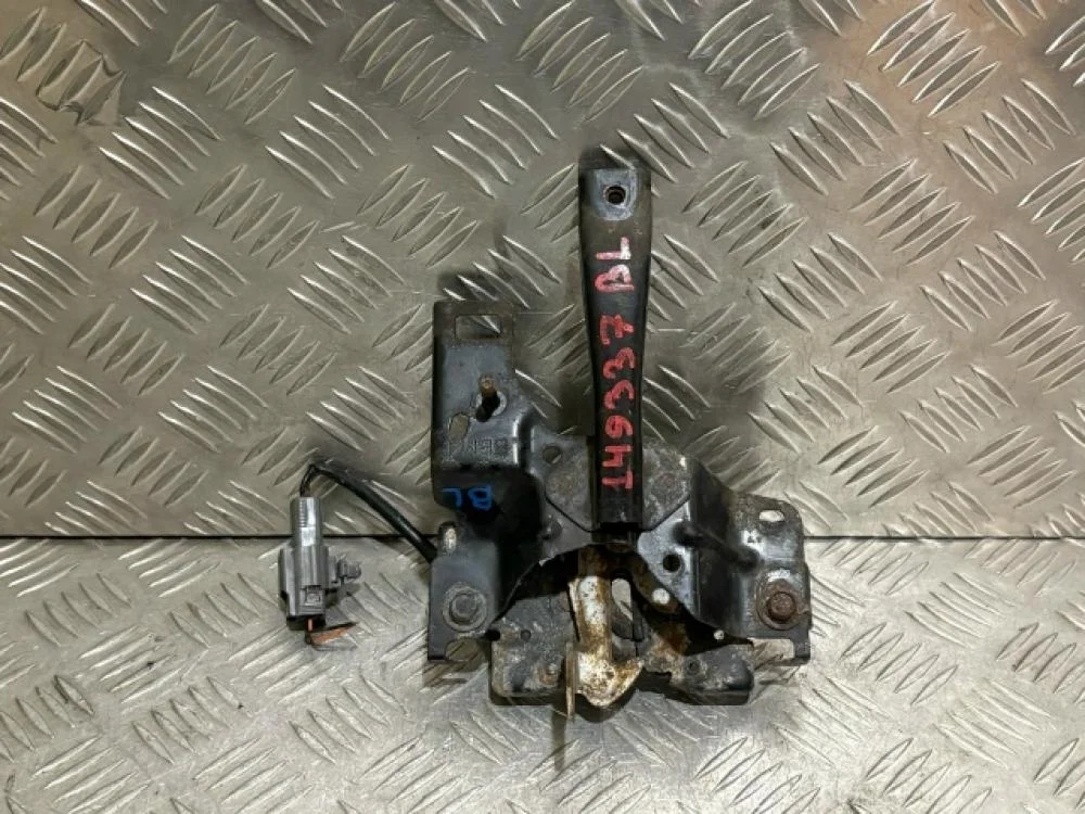 Замок капота для Mazda 3 BL 2008-2013