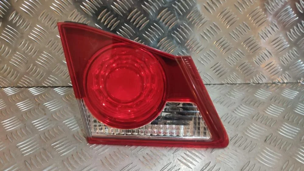 Фонарь задний внутренний левый для Honda Civic FD (4D) 2006-2012