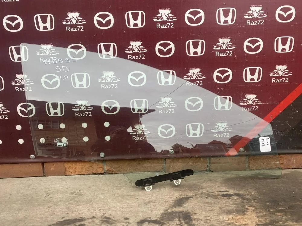 Стекло двери передней правой для Honda Civic FK FN 5D 2006-2012