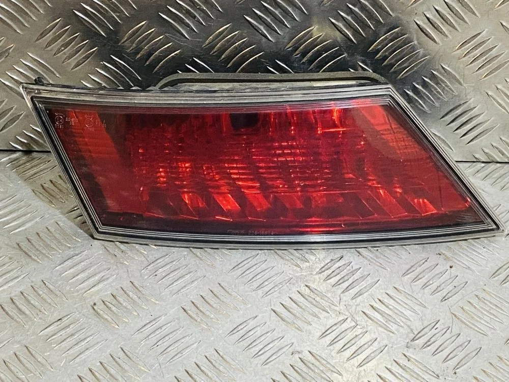 Фонарь задний внутренний левый для Honda Civic FK FN 5D 2006-2012
