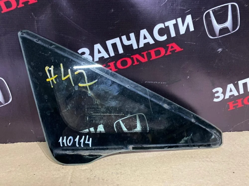 Стекло кузовное глухое правое для Honda Civic FD (4D) 2006-2012