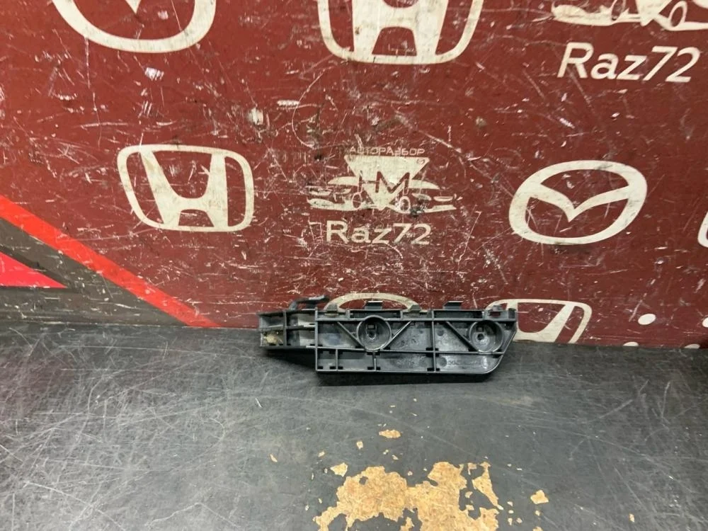 Направляющая переднего бампера правая для Honda CR-V 3 RE 2006-2012