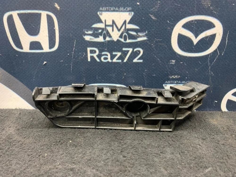 Кронштейн переднего бампера левый для Honda CR-V 3 RE 2006-2012