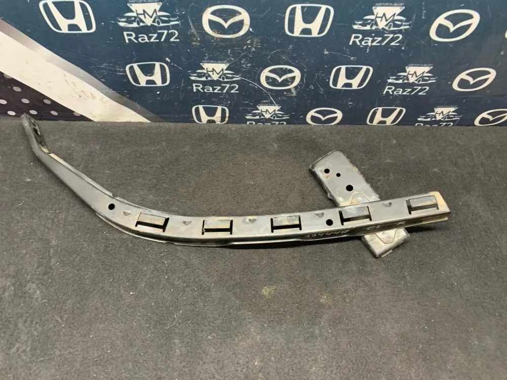 Кронштейн фар правый для Honda Accord 7 CL 2003-2008