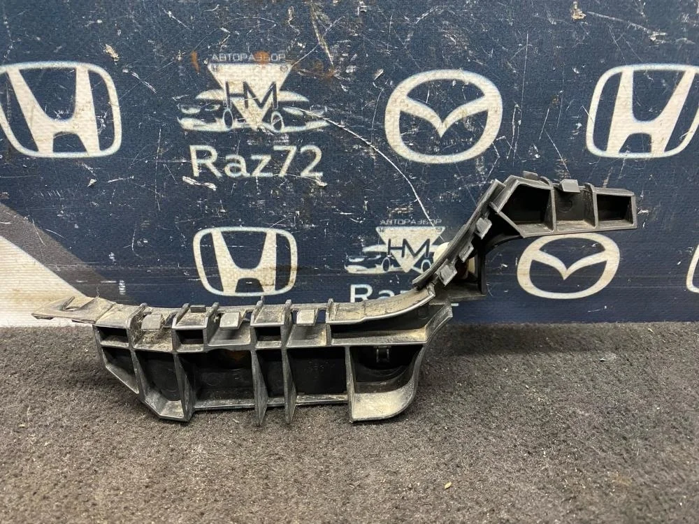 Направляющая переднего бампера правая для Honda Accord 7 CL 2003-2008