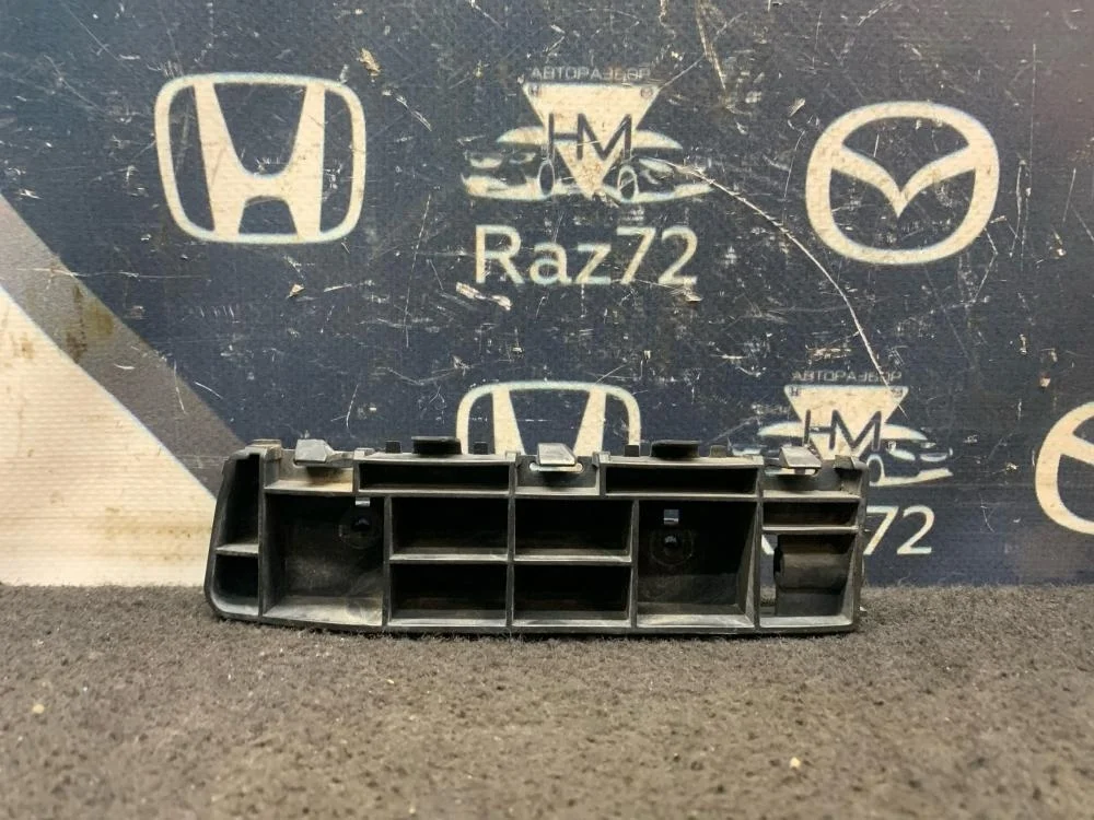 Направляющая переднего бампера левая для Honda Accord 8  CU 2008-2013