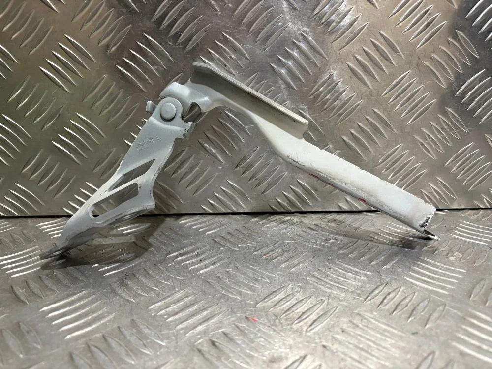 Петля капота левая для Mazda 6 GJ 2012-2018