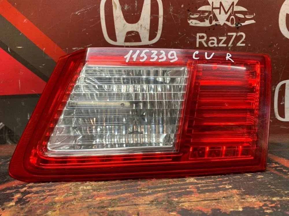 Фонарь задний внутренний правый для Honda Accord 8  CU 2008-2013