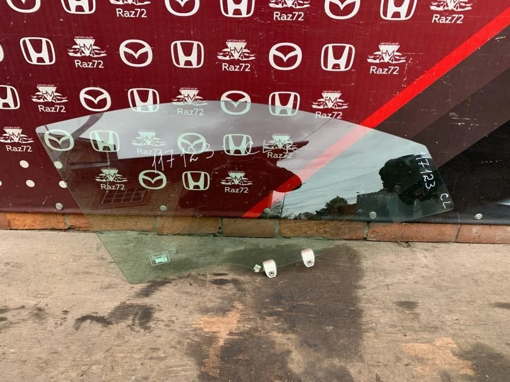 Стекло двери передней правой для Honda Accord 7 CL 2003-2008
