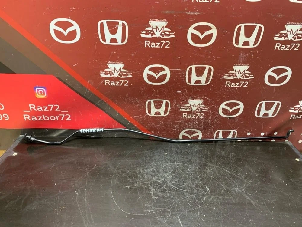 Держатель капота для Mazda 3 BM 2013-2019