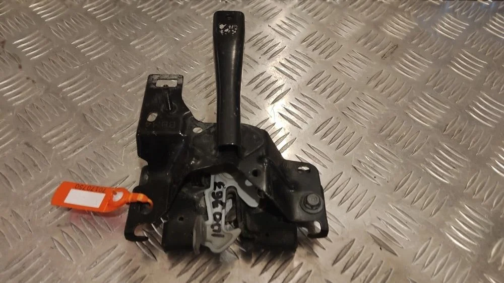 Замок капота для Mazda 3 BL 2008-2013