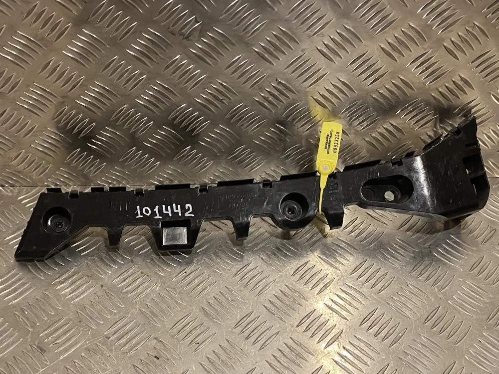 Направляющая заднего бампера правая для Mazda 6 GJ 2012-2018