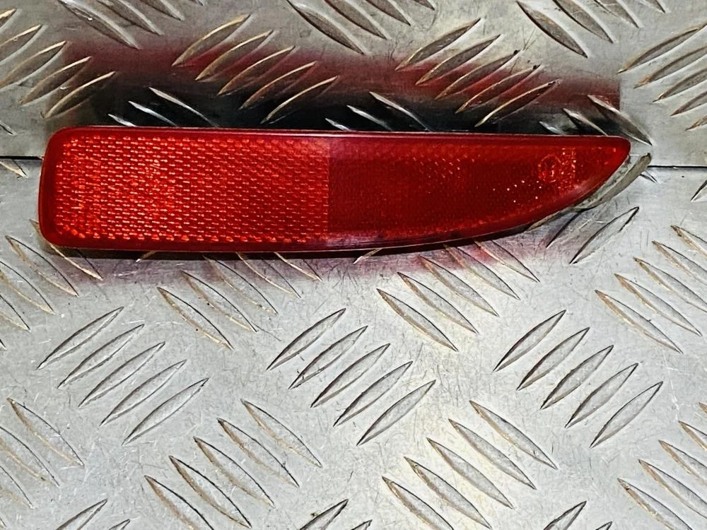 Отражатель в бампер задний левый для Mazda 6 GJ 2012-2018