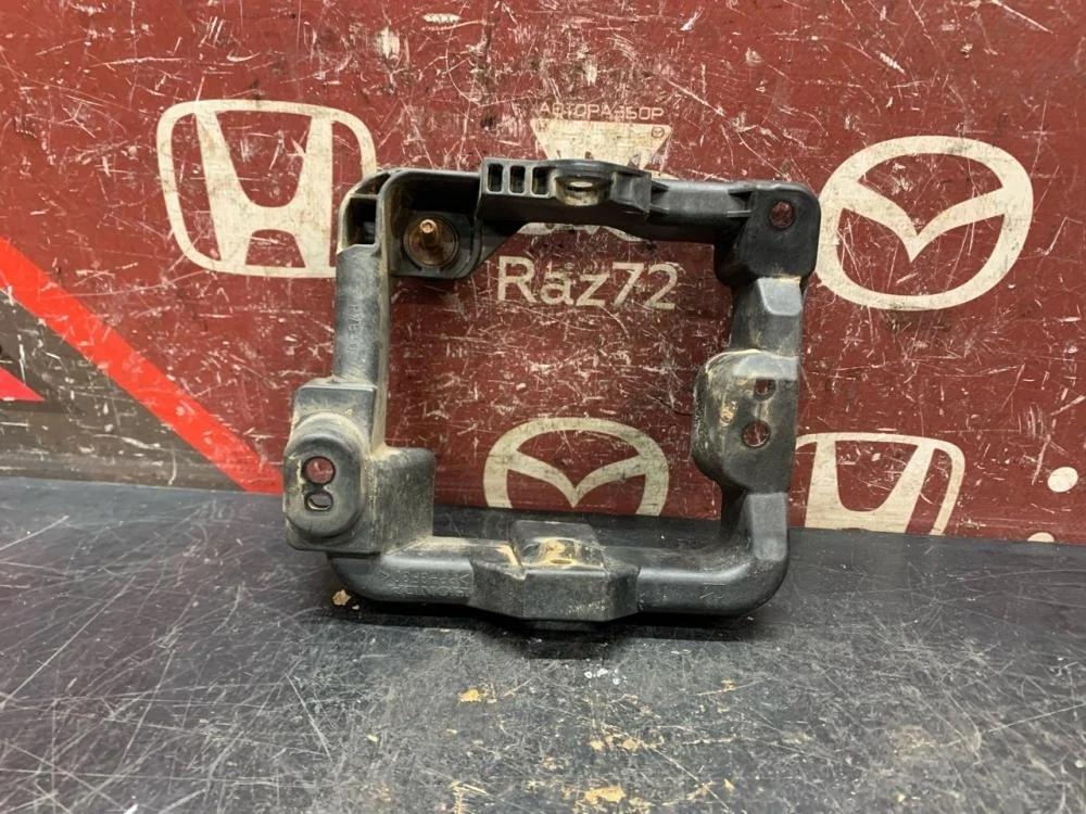 Кронштейн фары противотуманной правой для Honda Accord 8  CU 2008-2013