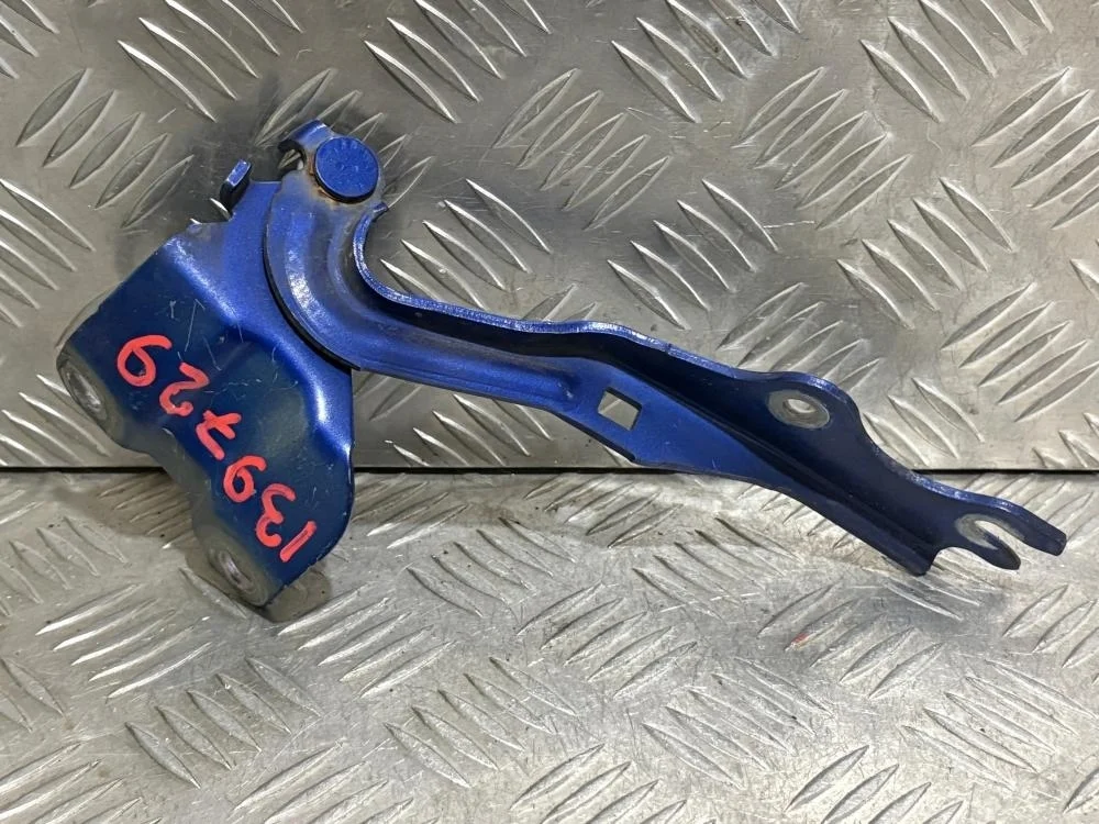 Петля капота левая для Mazda 6 GH 2007-2012