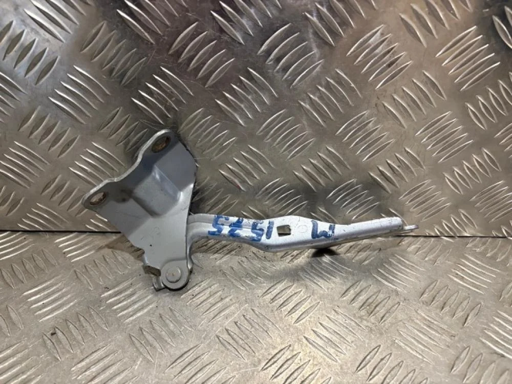 Петля капота левая для Mazda 3 BL 2008-2013