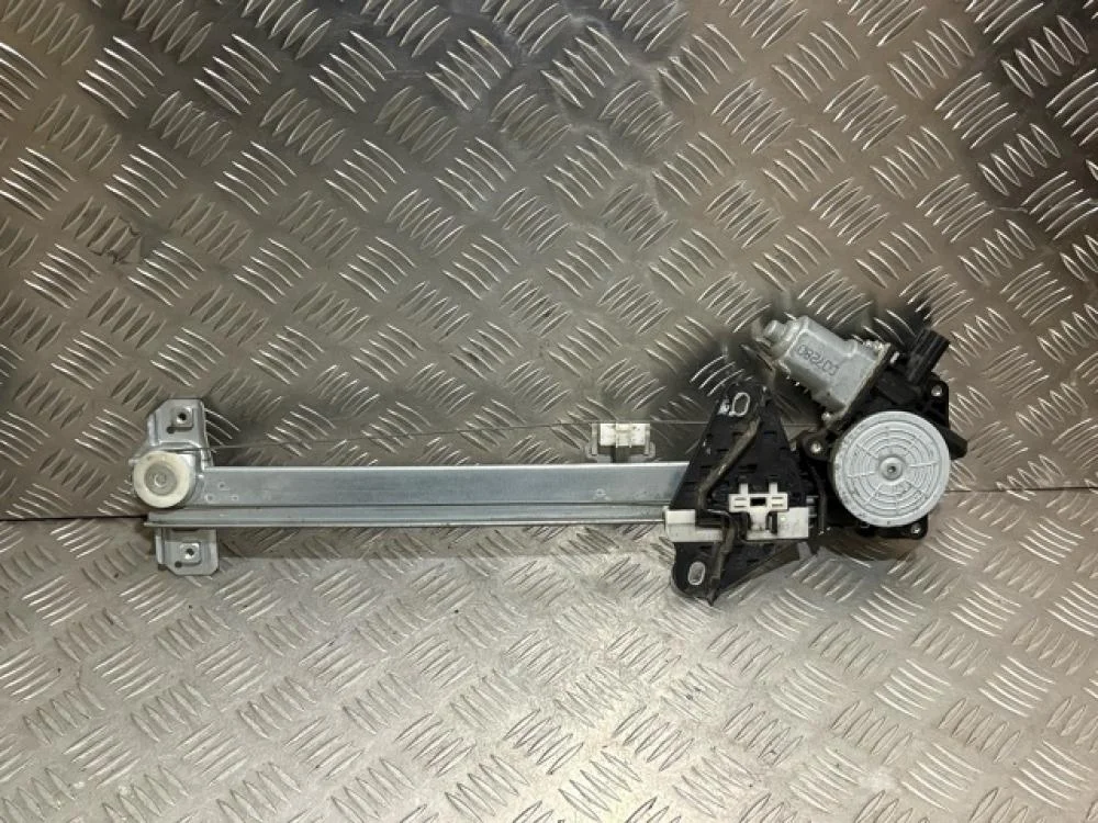 Стеклоподъемник электр. задний правый для Mazda 3 BK 2002-2009