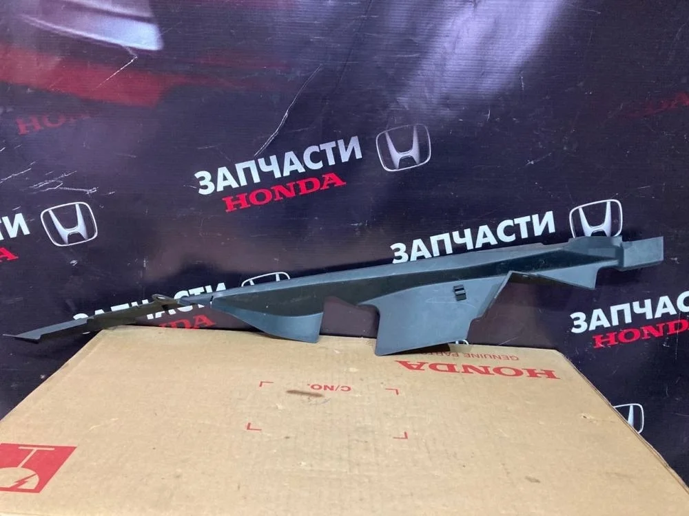 Накладка переднего крыла правого для Honda Civic FK FN 5D 2006-2012