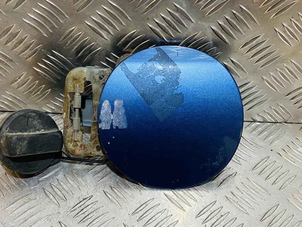 Лючок бензобака для Honda Civic FD (4D) 2006-2012