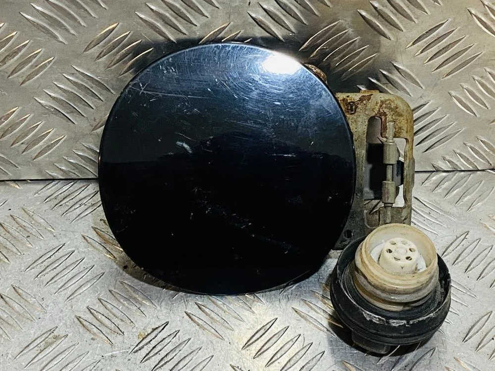 Лючок бензобака для Honda Civic FD (4D) 2006-2012