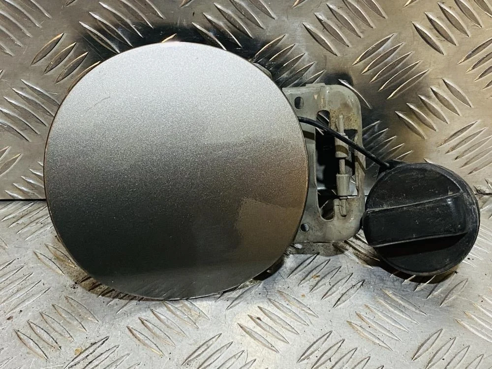 Лючок бензобака для Honda Civic FD (4D) 2006-2012