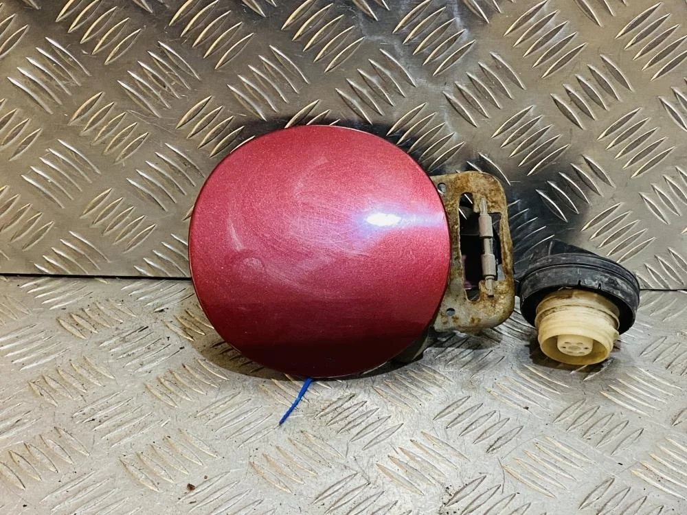 Лючок бензобака для Honda Civic FD (4D) 2006-2012