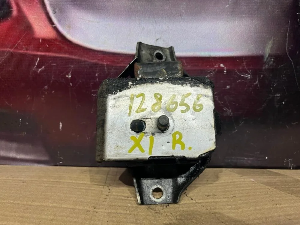 Опора двигателя правая для Subaru Impreza WRX g11 2005-2007