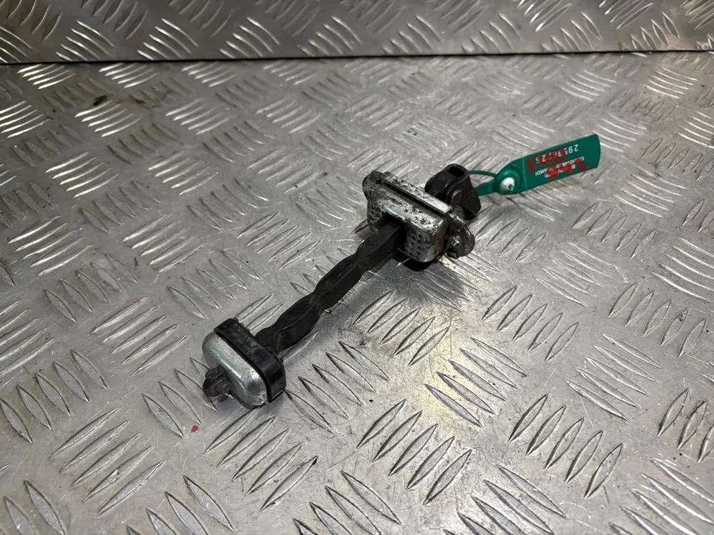 Ограничитель двери для Honda CR-V 3 RE 2006-2012