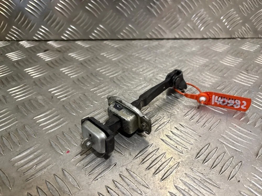 Ограничитель двери для Honda Civic FD (4D) 2006-2012