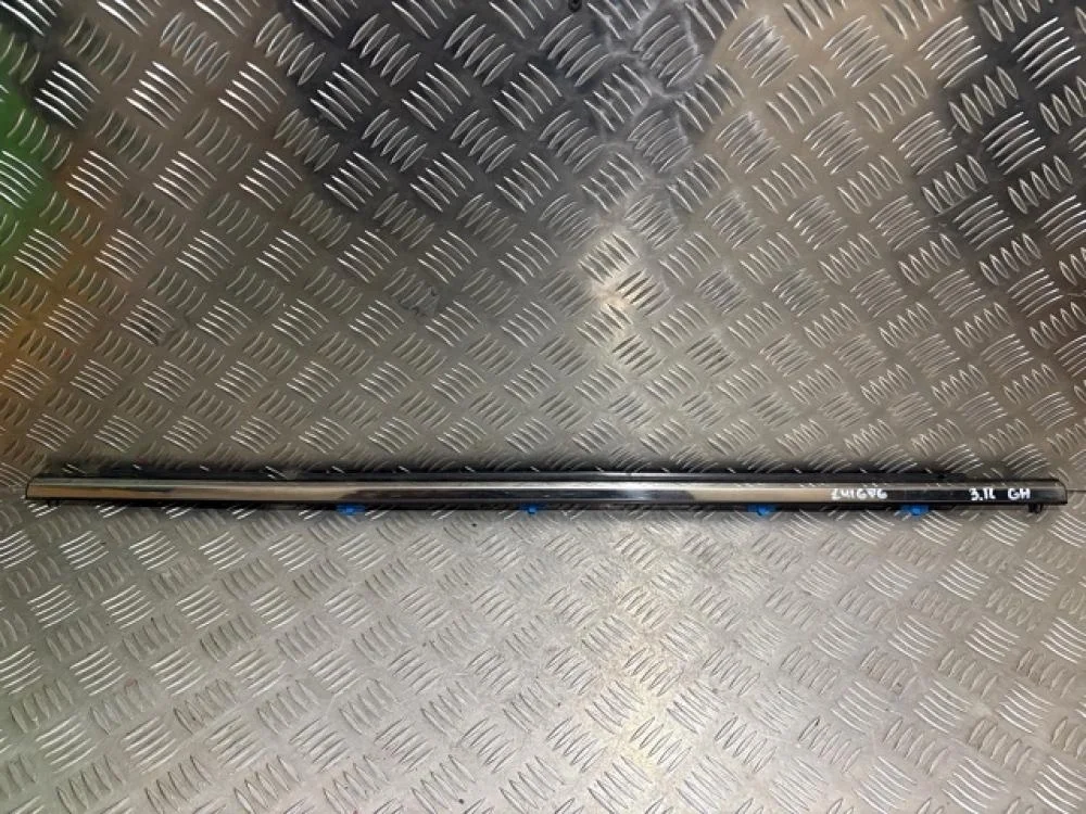 Молдинг задней правой двери для Mazda 6 GH 2007-2012