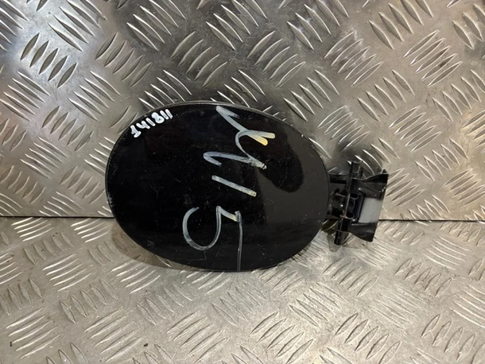 Лючок бензобака для Mazda 3 BK 2002-2009