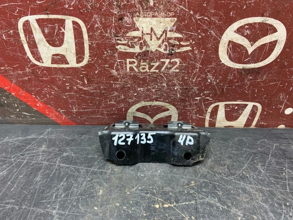 Кронштейн фонаря для Honda Civic FD (4D) 2006-2012