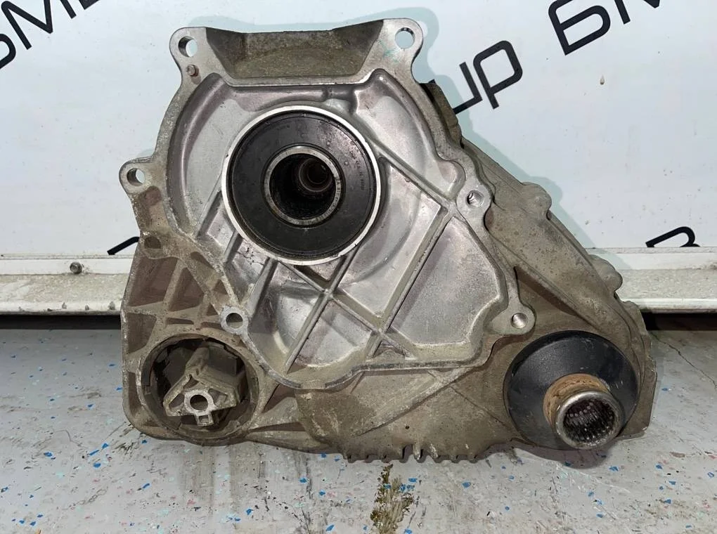 Раздаточная коробка Bmw X5 27107643752 E70