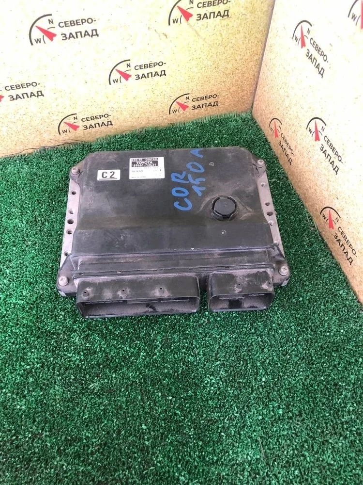Блок управления двс Toyota corolla 2011 8966112C21 ZRE151 1ZR
