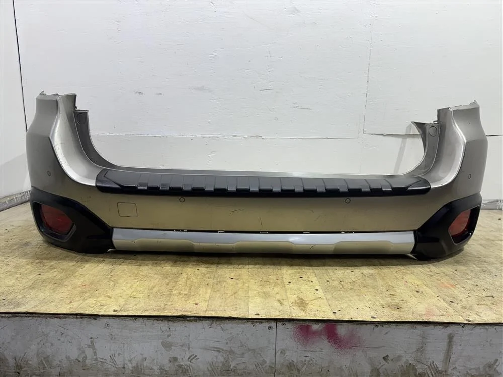 Бампер REAR OBK в сборе: фонари, накладка нижняя серебро, заглушка буксировочного крюка, накладка антицарапина, штатные парктроникиTungsten K7U