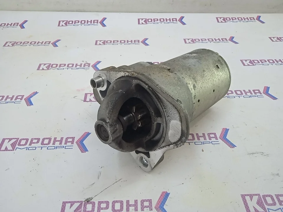 Стартер B10D1 Б/У Оригинал