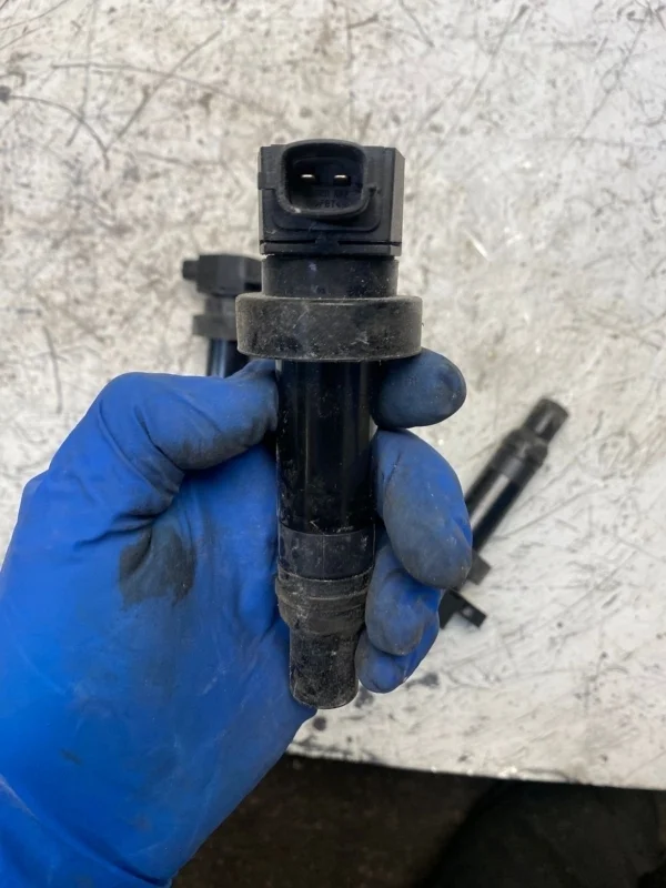 Катушка зажигания Kia Ceed 273002B010 G4FC