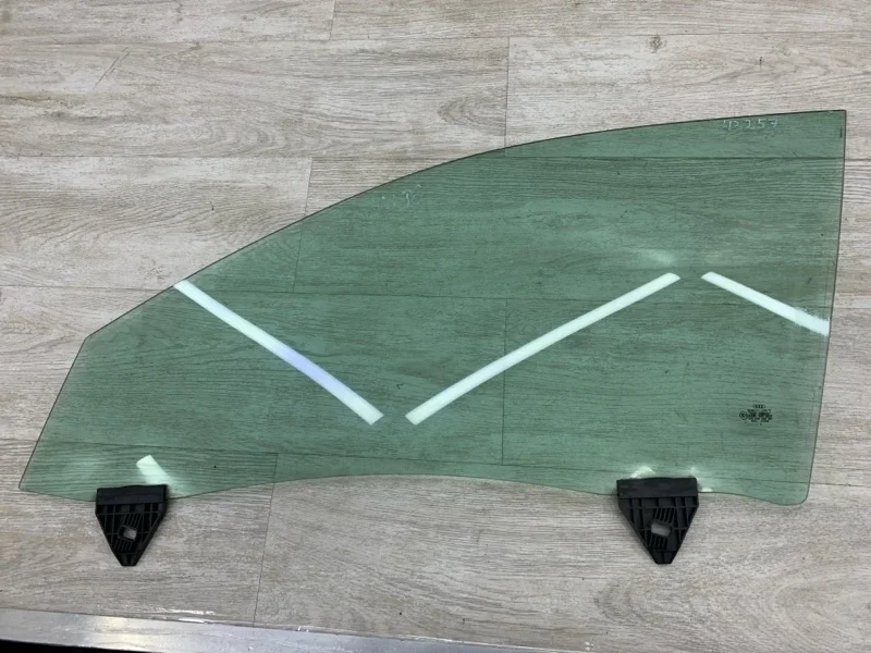 Стекло двери AUDI A4 2002 8E0845021D УНИВЕРСАЛ ALT, переднее левое