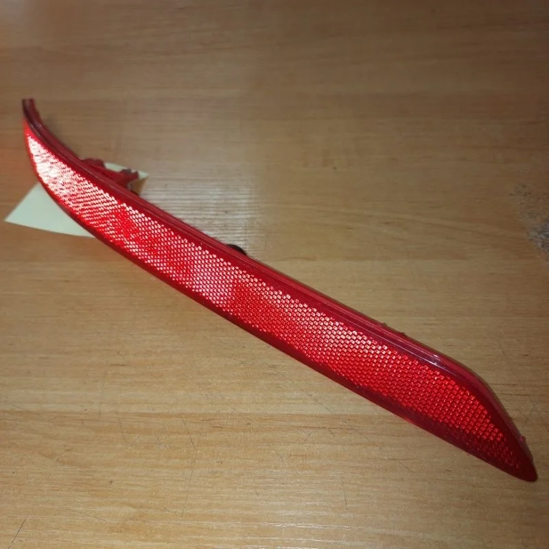 Катафот бампера Hyundai Solaris 2014-2017 924064L800, задний правый