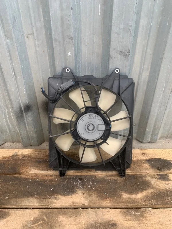 Диффузор вентилятора кондиционера Honda Civic 8 2006-2011 38615RRAA01 4D LDA