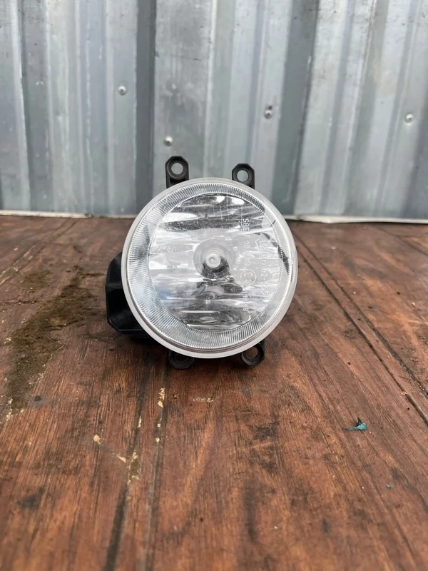 Фара Птф Toyota RAV4 2015-2019 8121002110 40, правая