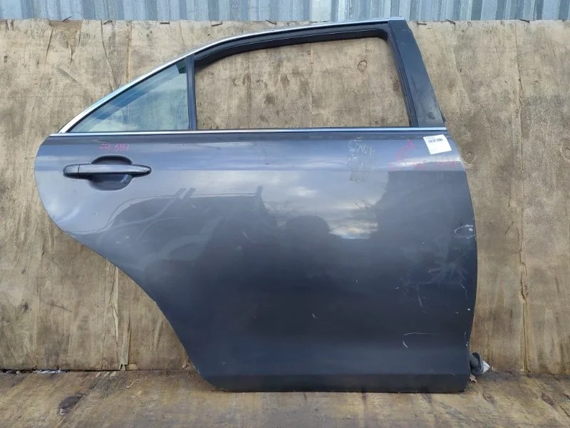 Дверь Toyota Camry 2006-2011 6700333161 40, задняя правая