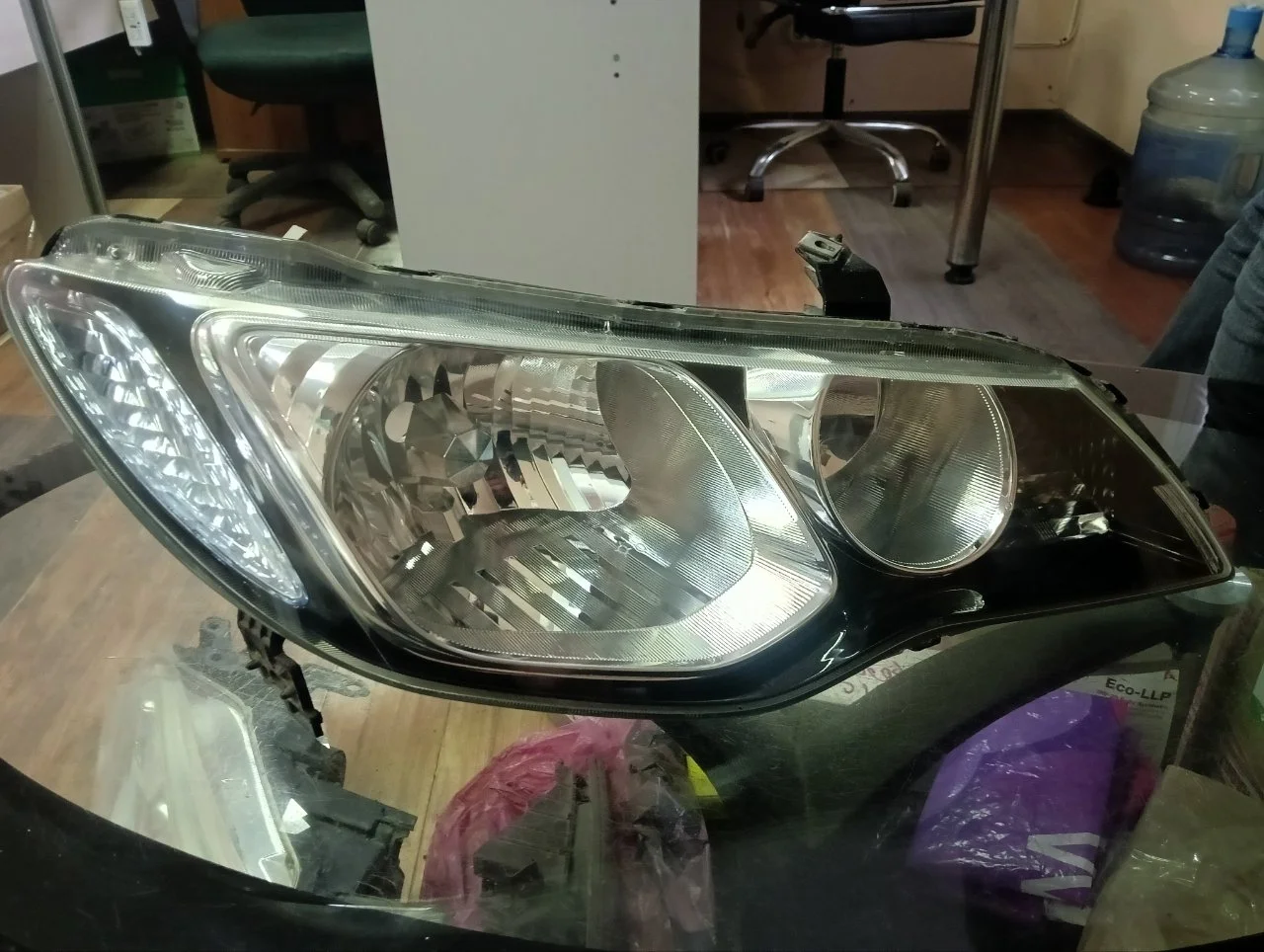 Фара галоген Honda Civic 8 2006-2008 33101SNBG03 4D, правая