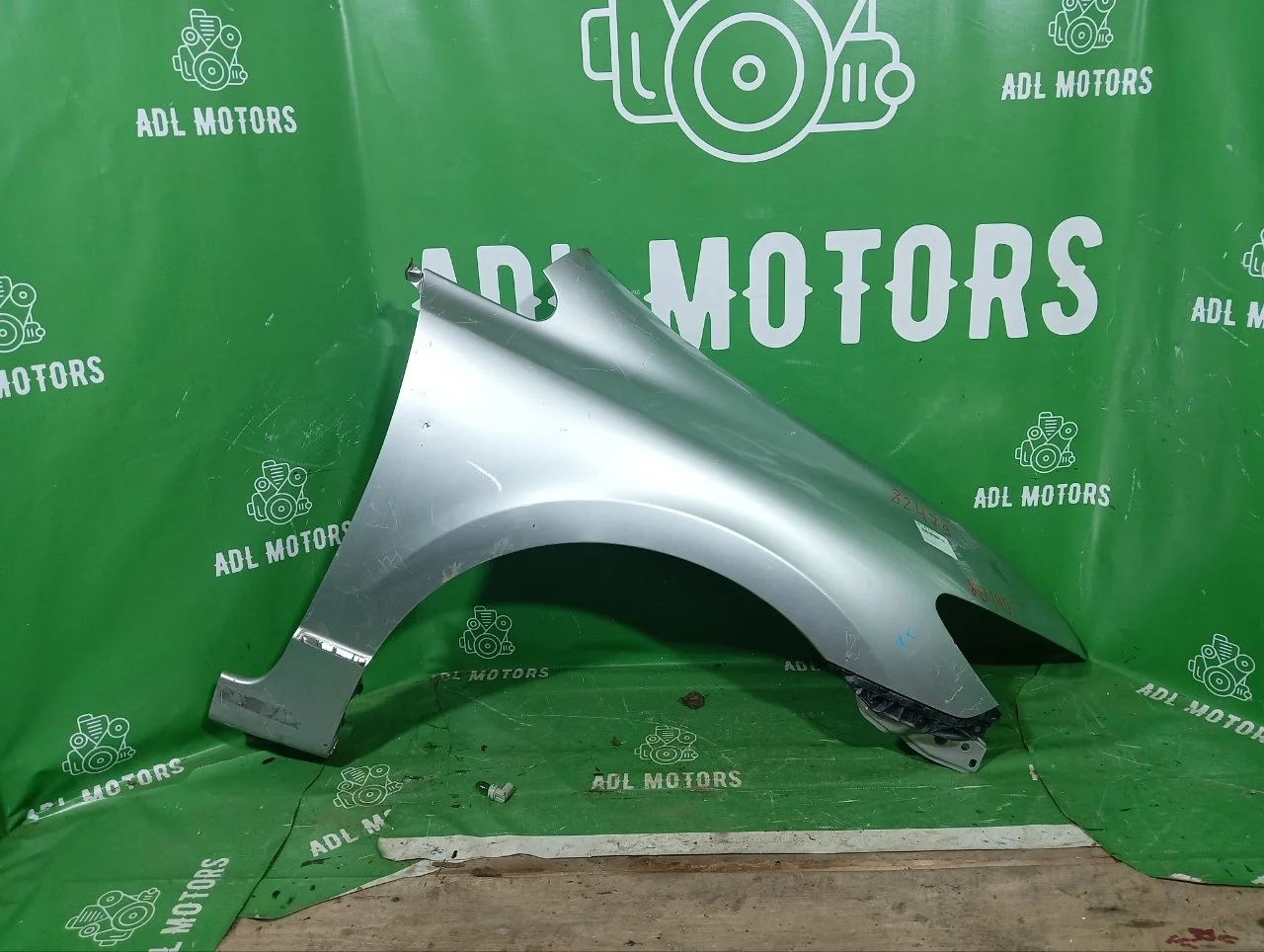 Крыло Honda Civic 8 2006-2011 60211SNBJ00ZZ 4D, переднее правое